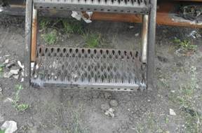 stopnie schody kontener chodnia camper bus