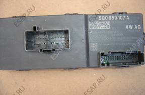 strownik tylnej ЗАСЛОНКИ passat b8 3g 5q0959107a