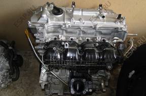 TOYOTA AURIS II PRIUS двигатель 1.8b HYBRID 2ZR