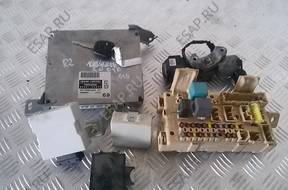 TOYOTA AVENSIS T25 2,0 D4D  БЛОК УПРАВЛЕНИЯ 89661 05690