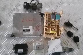 TOYOTA AVENSIS T25 2,4 VVTI БЛОК УПРАВЛЕНИЯ 89661 05770