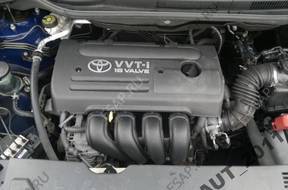 TOYOTA COROLLA VERSO 04-0 1,8 VVTI E1Z D72 год, двигатель