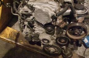 TOYOTA двигатель 2,2D D-CAT  2AD BEZ OSPRZTU
