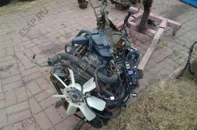 TOYOTA  hiace hilux двигатель 24D  2Lkompletny