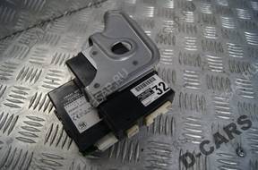 TOYOTA LAND CRUISER 200 V8 БЛОК УПРАВЛЕНИЯ 89815-60050