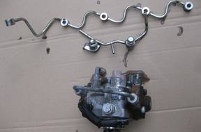 TOYOTA RAV4 2.2 D4D НАСОС  WTRYSKOWA 22100-0R020