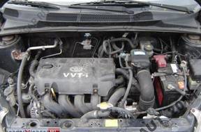 TOYOTA YARIS 1,3 VVTI V2N P52B двигатель