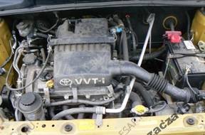 TOYOTA YARIS 1.0 VVT-I КОРОБКА ПЕРЕДАЧ **