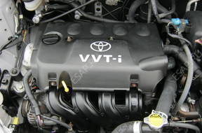 Toyota Yaris 1.3 02' двигатель