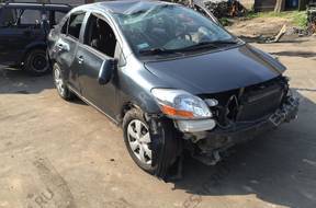 Toyota Yaris 2008r 1.5 комплектный двигатель