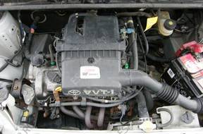 TOYOTA YARIS 99-03 1.0 - КОРОБКА ПЕРЕДАЧW   .