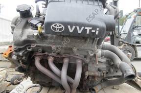 TOYTOTA YARIS двигатель комплектный 1.0 E1S-P92 VVT-и