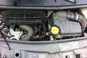 TRAFIC VIVARO 2.5 DCI 150km двигатель 2010 год