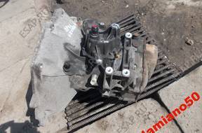Vectra БЕНЗИН РЕСТАЙЛИНГ 1,8 КОРОБКА ПЕРЕДАЧw F17 90400209