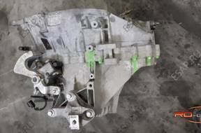 VOLVO C30 S40 V50 КОРОБКА ПЕРЕДАЧW 8G9 год,-7002-PF