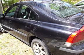 VOLVO S60 2.4 D5 двигатель BOTNIK MASKA CZCI LAMPA