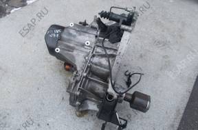 VOLVO V40 1.6 16V КОРОБКА ПЕРЕДАЧ JB3306