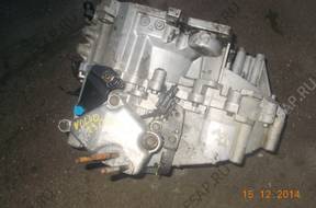 VOLVO V40 1.9 DCI КОРОБКА ПЕРЕДАЧ 1023678 01-04