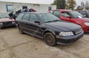 VOLVO V40 D4192T2 1999 год - двигатель