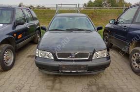 VOLVO V40 D4192T2 2000 год - двигатель