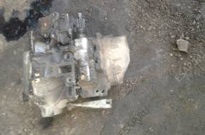 VOYAGER 2.4 16V 2.5TD 96-00 год, КОРОБКА ПЕРЕДАЧ МЕХАНИКА