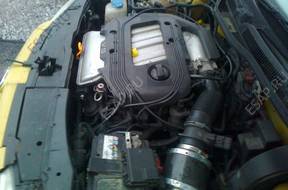 VW BORA двигатель 2.3 V5