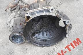 VW GOLF III 1,8 КОРОБКА ПЕРЕДАЧW KRAKW