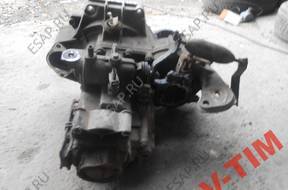 VW GOLF III 1,8 КОРОБКА ПЕРЕДАЧW  KRAKW