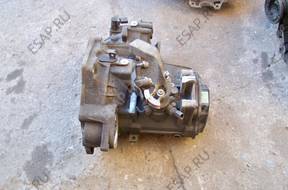VW Golf IV 2001 год 2.0 КОРОБКА ПЕРЕДАЧw