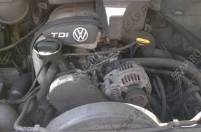VW LT 35 2.5 TDI 109 л.с. AXJ двигатель еще на машине