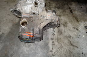 VW PASSAT B3 1.6D КОРОБКА ПЕРЕДАЧW CEW