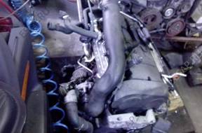VW PASSAT B6 2,0 TDI BKP двигатель комплектный SKRZYNIA