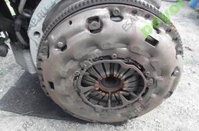 VW PASSAT B6 2.0 TDI двигатель BKP 140 KONI
