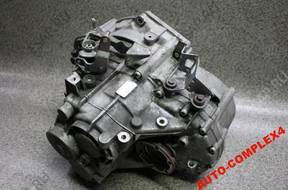 VW PASSAT B6 2.0TDI КОРОБКА ПЕРЕДАЧ МЕХАНИЧЕСКАЯ 6-СТУПЕНЧАТАЯW HDU