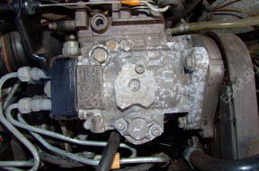 VW POLO 1,4D НАСОС 031130107B