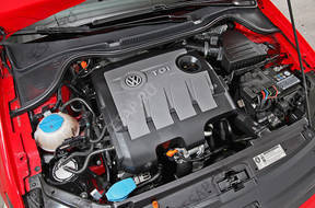 VW  Polo V 6 год, ibiza 1,6 TDI двигатель (supek)