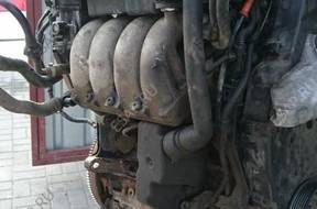 VW Seat двигатель комплектный 1.6 16V symbol AUS