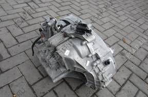 VW T5 КОРОБКА ПЕРЕДАЧ BIEGÓW 2.5 TDI