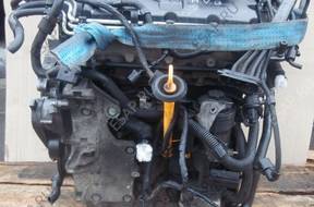 VW TOURAN 1.9 TDI двигатель комплектный AVQ