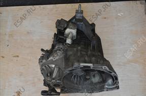 XS4 год,-7F096 КОРОБКА ПЕРЕДАЧ FORD FOCUS 1.8 TDDI Wwa